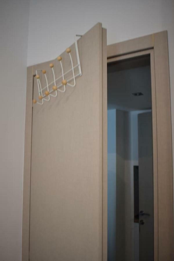 Central Luxury Apartment In เทสซาโลนิกิ ภายนอก รูปภาพ